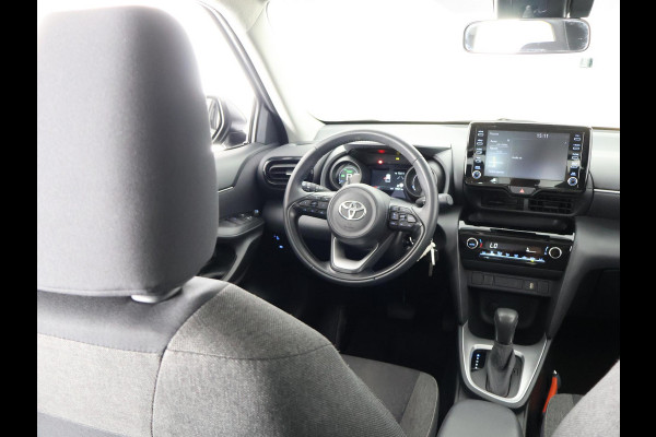 Toyota Yaris Cross 1.5 HYBRID BIJNA 2024. GARANTIE TOT 11-2033! CARPLAY NAVI. CAMERA .ADAPTIVE CRUISE.APPLE CARPLAY & ANDRIOD AUTO .