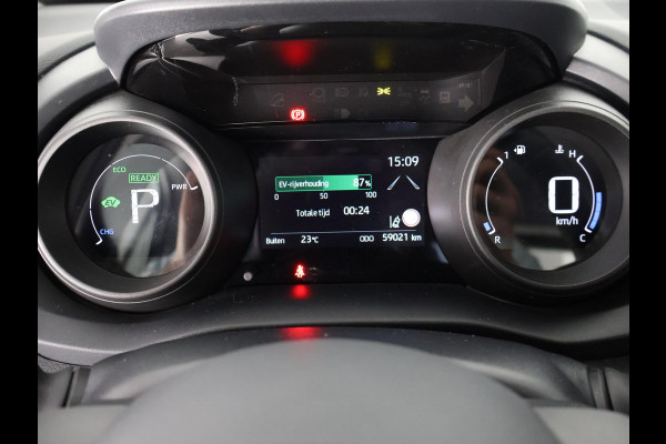 Toyota Yaris Cross 1.5 HYBRID BIJNA 2024. GARANTIE TOT 11-2033! CARPLAY NAVI. CAMERA .ADAPTIVE CRUISE.APPLE CARPLAY & ANDRIOD AUTO .