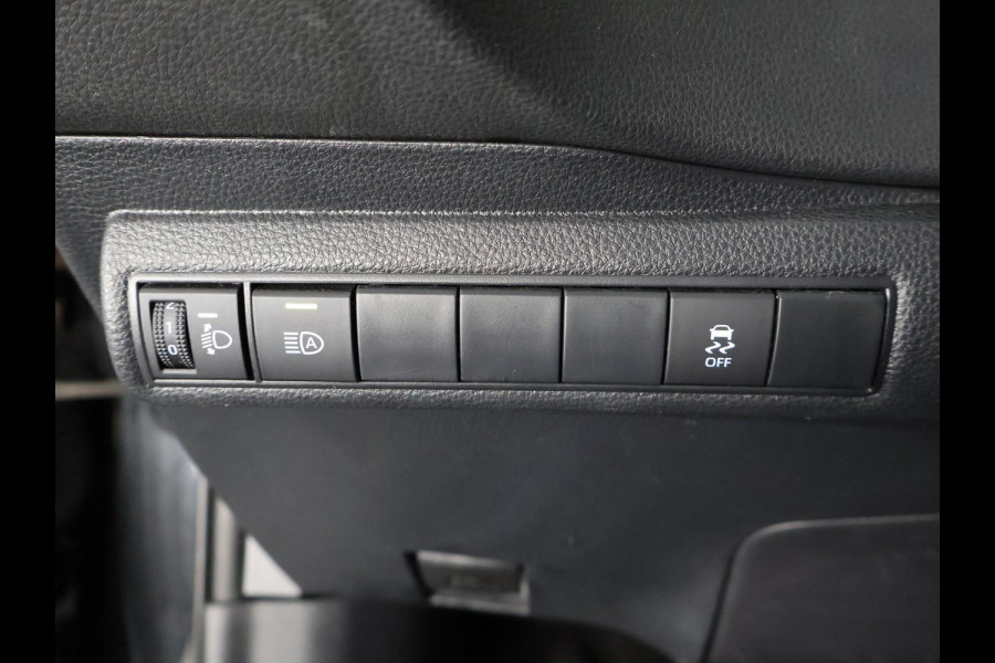 Toyota Corolla Touring Sports 1.8 HYBRID BLACKLINE GARANTIE 11-2031! NAVIGATIE . ACHTERUITRIJ CAMERA . ADAPTIEVE CRUISE CONTROL .