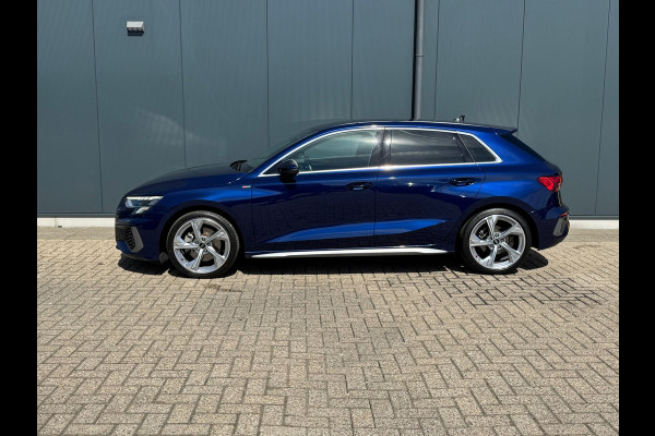 Audi A3 Sportback 30 TFSI S-line edition * Navigatie * Parkeersensoren * Audi Sound *