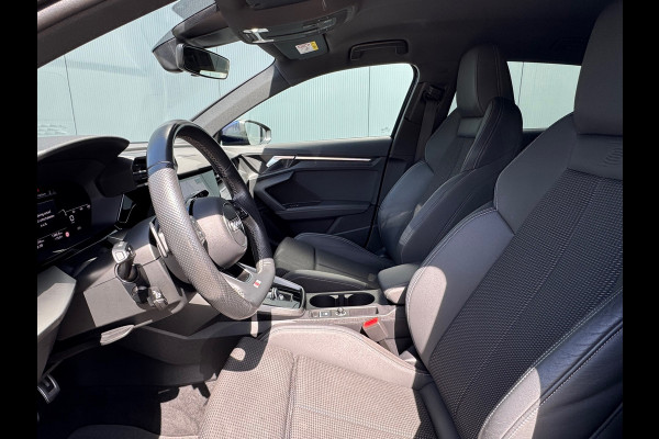 Audi A3 Sportback 30 TFSI S-line edition * Navigatie * Parkeersensoren * Audi Sound *