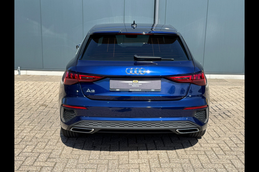 Audi A3 Sportback 30 TFSI S-line edition * Navigatie * Parkeersensoren * Audi Sound *