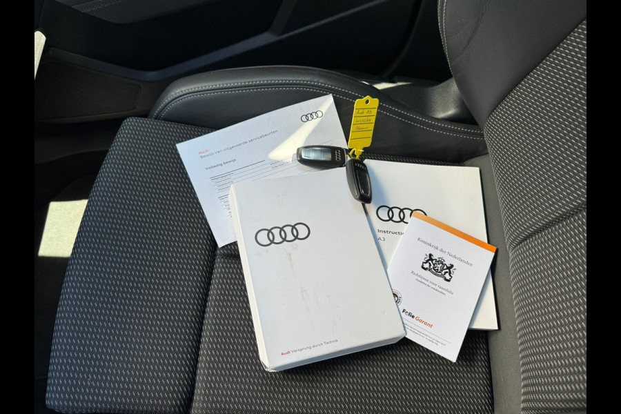 Audi A3 Sportback 30 TFSI S-line edition * Navigatie * Parkeersensoren * Audi Sound *
