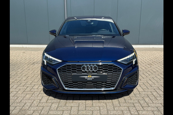 Audi A3 Sportback 30 TFSI S-line edition * Navigatie * Parkeersensoren * Audi Sound *