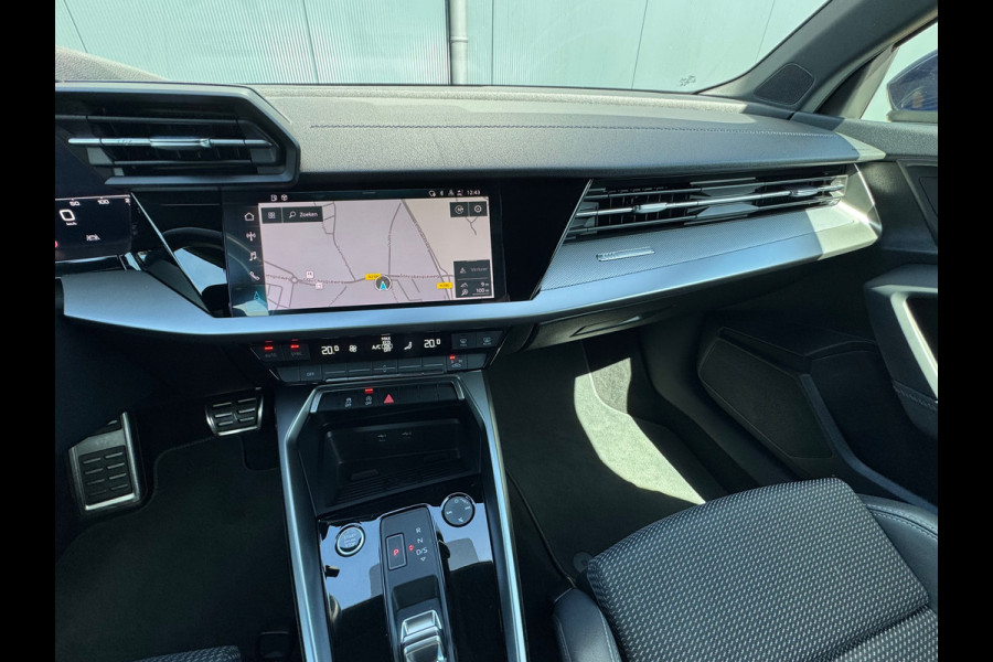 Audi A3 Sportback 30 TFSI S-line edition * Navigatie * Parkeersensoren * Audi Sound *