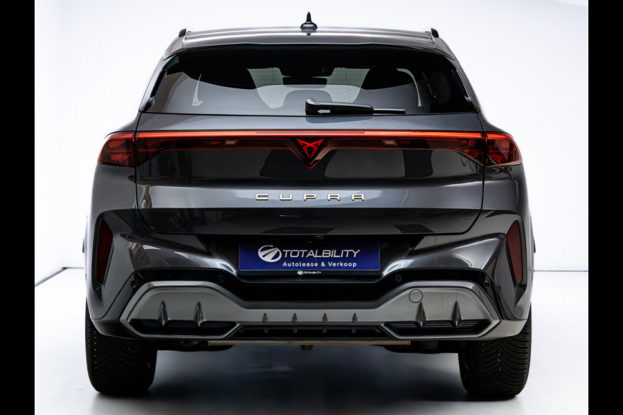 CUPRA Terramar 1.5 TSI e-Hybrid Business | Elec. stoel(en) met geheugen | Stoel- & Stuurverw. | Elec. achterklep | 360 Camera | Travel assist, Sfeerverlichting, Navigatie, App. connect, All season banden, Adap. Cruise