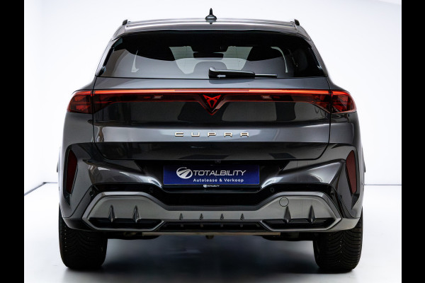CUPRA Terramar 1.5 TSI e-Hybrid Business | Elec. stoel(en) met geheugen | Stoel- & Stuurverw. | Elec. achterklep | 360 Camera | Travel assist, Sfeerverlichting, Navigatie, App. connect, All season banden, Adap. Cruise