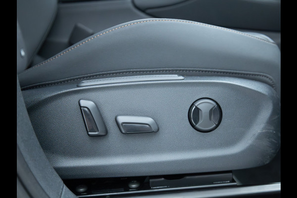 CUPRA Terramar 1.5 TSI e-Hybrid Business | Elec. stoel(en) met geheugen | Stoel- & Stuurverw. | Elec. achterklep | 360 Camera | Travel assist, Sfeerverlichting, Navigatie, App. connect, All season banden, Adap. Cruise