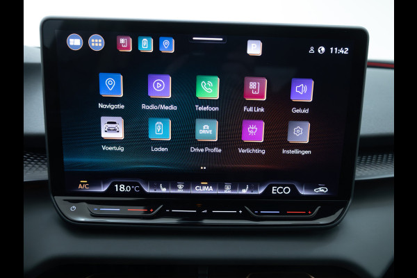 CUPRA Terramar 1.5 TSI e-Hybrid Business | Elec. stoel(en) met geheugen | Stoel- & Stuurverw. | Elec. achterklep | 360 Camera | Travel assist, Sfeerverlichting, Navigatie, App. connect, All season banden, Adap. Cruise