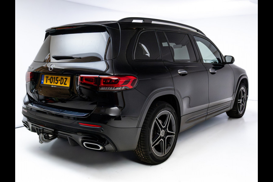 Mercedes-Benz Glb 200 AMG Line Night Pakket Panoramadak | Elec. trekhaak | Matrix Led | Elec. achterklep | Stoelverwarming | Camera | Navigatie, Cruise, Apple Carplay/app. connect