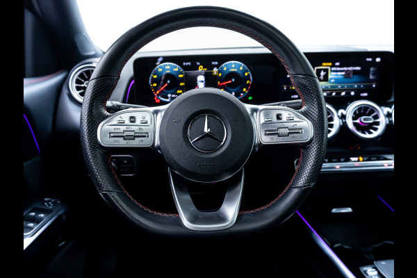 Mercedes-Benz Glb 200 AMG Line Night Pakket Panoramadak | Elec. trekhaak | Matrix Led | Elec. achterklep | Stoelverwarming | Camera | Navigatie, Cruise, Apple Carplay/app. connect