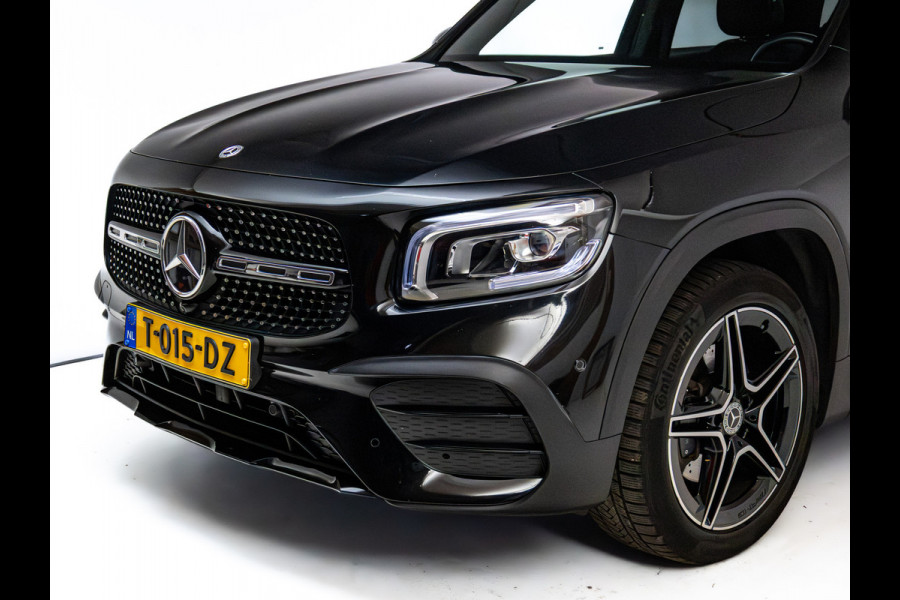 Mercedes-Benz Glb 200 AMG Line Night Pakket Panoramadak | Elec. trekhaak | Matrix Led | Elec. achterklep | Stoelverwarming | Camera | Navigatie, Cruise, Apple Carplay/app. connect