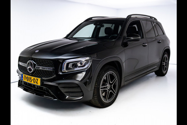 Mercedes-Benz Glb 200 AMG Line Night Pakket Panoramadak | Elec. trekhaak | Matrix Led | Elec. achterklep | Stoelverwarming | Camera | Navigatie, Cruise, Apple Carplay/app. connect
