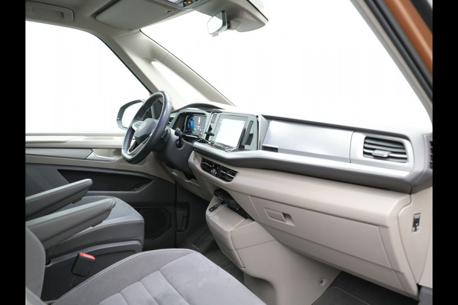 Volkswagen Multivan 1.4 eHybrid L1H1 Style 7 Persoons PHEV 218pk | Trekhaak Af Fabriek | Panodak | Alcantara Sportstoelen & Stuur Verwarmd |  Adaptive Cruise | Camera | IQ Light | Apple Carplay | Blis | Navigatie | DAB | Plug In Hybrid |