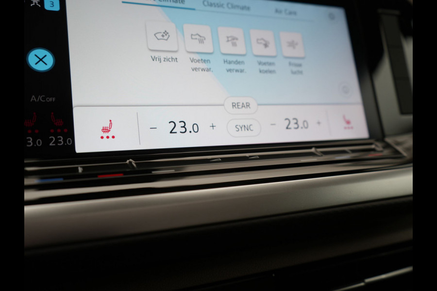 Volkswagen Multivan 1.4 eHybrid L1H1 Style 7 Persoons PHEV 218pk | Trekhaak Af Fabriek | Panodak | Alcantara Sportstoelen & Stuur Verwarmd |  Adaptive Cruise | Camera | IQ Light | Apple Carplay | Blis | Navigatie | DAB | Plug In Hybrid |