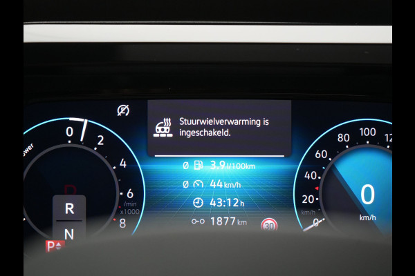 Volkswagen Multivan 1.4 eHybrid L1H1 Style 7 Persoons PHEV 218pk | Trekhaak Af Fabriek | Panodak | Alcantara Sportstoelen & Stuur Verwarmd |  Adaptive Cruise | Camera | IQ Light | Apple Carplay | Blis | Navigatie | DAB | Plug In Hybrid |