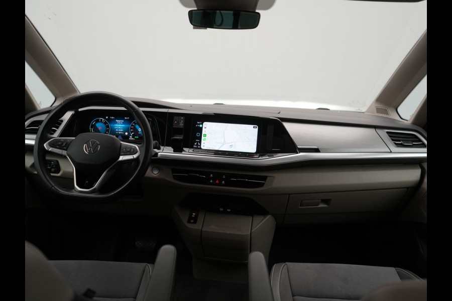 Volkswagen Multivan 1.4 eHybrid L1H1 Style 7 Persoons PHEV 218pk | Trekhaak Af Fabriek | Panodak | Alcantara Sportstoelen & Stuur Verwarmd |  Adaptive Cruise | Camera | IQ Light | Apple Carplay | Blis | Navigatie | DAB | Plug In Hybrid |