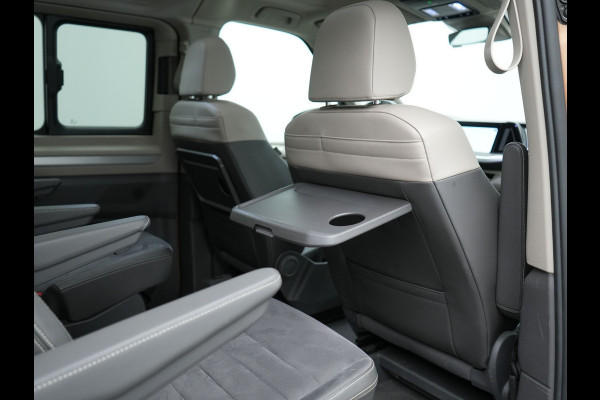 Volkswagen Multivan 1.4 eHybrid L1H1 Style 7 Persoons PHEV 218pk | Trekhaak Af Fabriek | Panodak | Alcantara Sportstoelen & Stuur Verwarmd |  Adaptive Cruise | Camera | IQ Light | Apple Carplay | Blis | Navigatie | DAB | Plug In Hybrid |