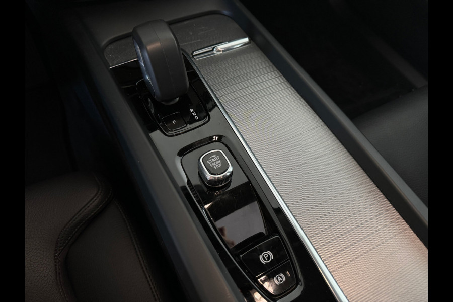 Volvo XC60 2.0 T6 Plug-in hybrid AWD Pano|Memory|Keyless|Camera