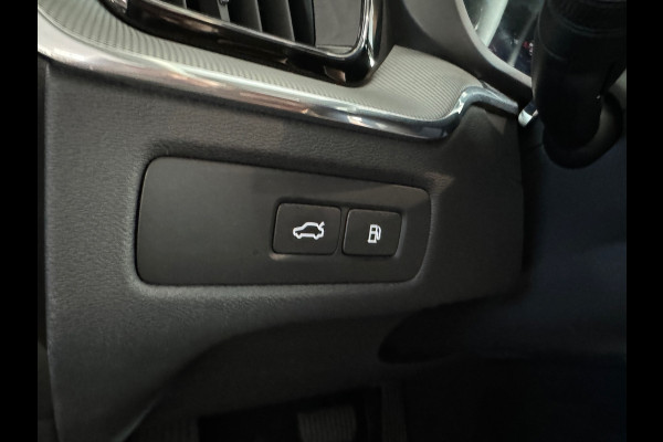 Volvo XC60 2.0 T6 Plug-in hybrid AWD Pano|Memory|Keyless|Camera