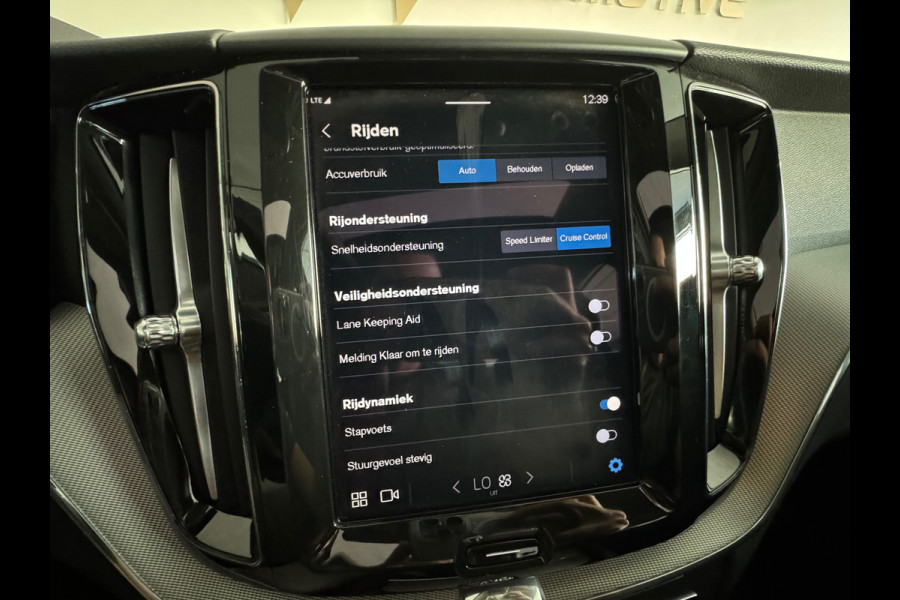 Volvo XC60 2.0 T6 Plug-in hybrid AWD Pano|Memory|Keyless|Camera
