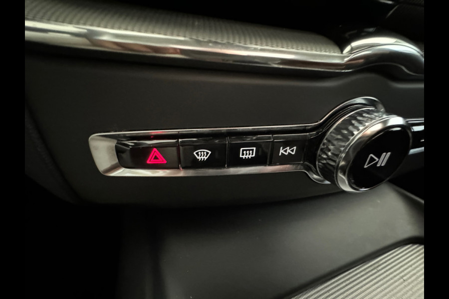 Volvo XC60 2.0 T6 Plug-in hybrid AWD Pano|Memory|Keyless|Camera