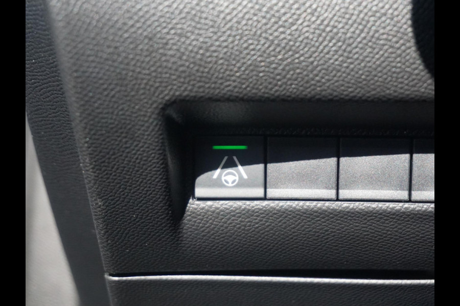 Peugeot 2008 1.2 Hybrid 145 GT 360 Camera