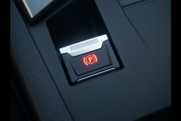 Peugeot 408 1.2 Allure Hybrid 145 360 Camera