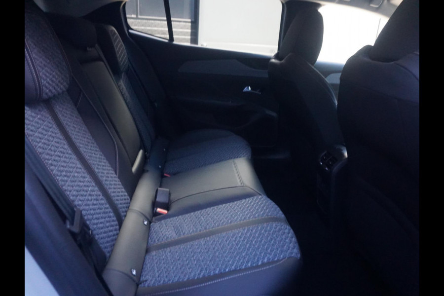Peugeot 408 1.2 Allure Hybrid 145 360 Camera