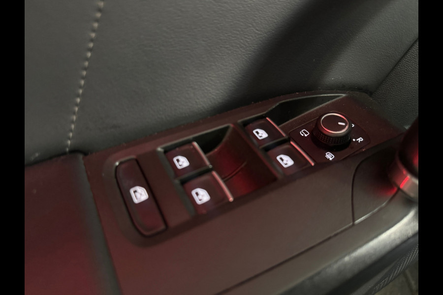 CUPRA Leon 2.0 TSI VZ 300PK Copper Keyless|Sfeer|Beats|Camera