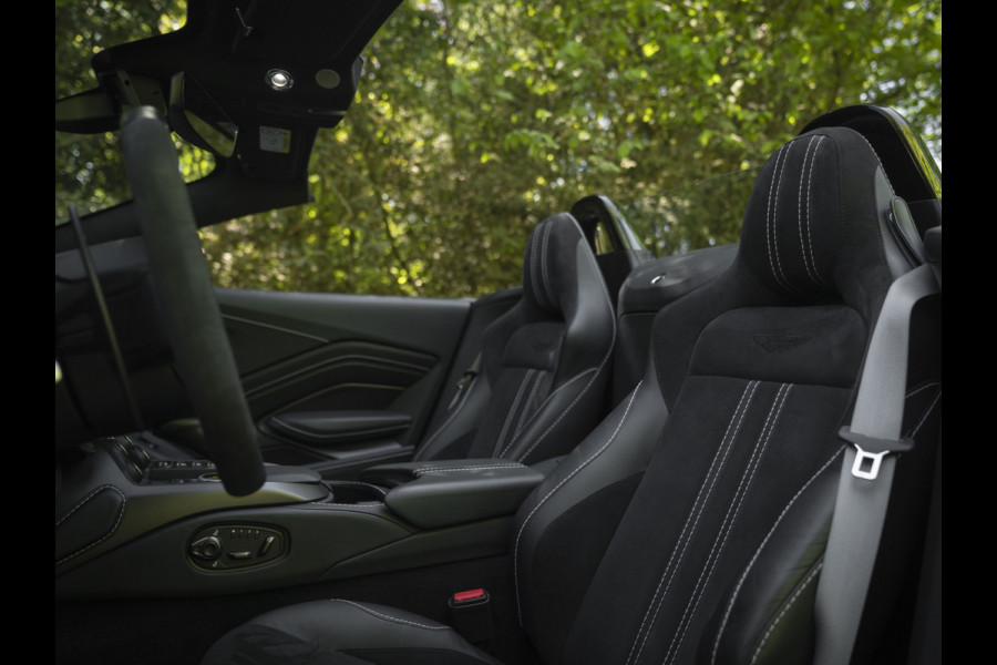 Aston Martin Vantage Roadster 4.0 V8