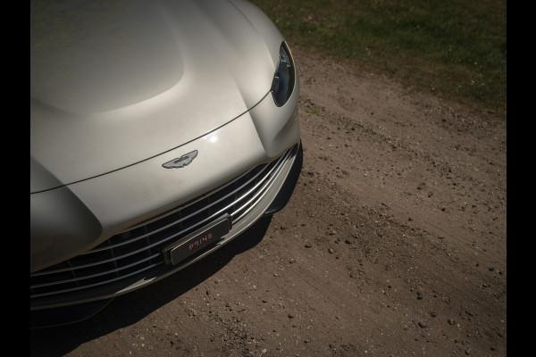 Aston Martin Vantage Roadster 4.0 V8