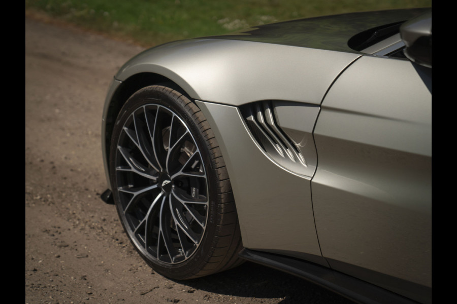 Aston Martin Vantage Roadster 4.0 V8