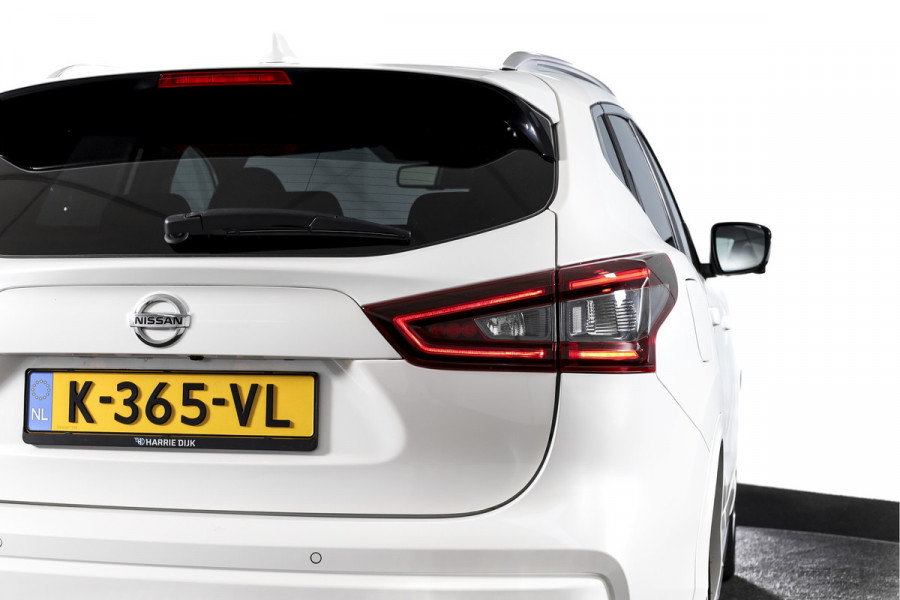 Nissan QASHQAI 1.3 DIG-T 160 PK Tekna + - Automaat | Pano | Adapt. Cruise | Stoel-+Voorruitverw. | NAV+App. Connect | ECC | Afn. Trekhaak | Bose | LM 19" |