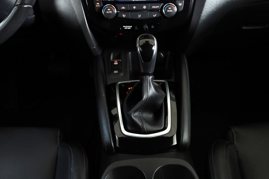 Nissan QASHQAI 1.3 DIG-T 160 PK Tekna + - Automaat | Pano | Adapt. Cruise | Stoel-+Voorruitverw. | NAV+App. Connect | ECC | Afn. Trekhaak | Bose | LM 19" |