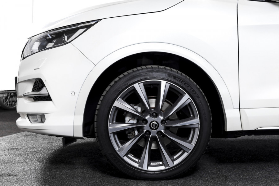 Nissan QASHQAI 1.3 DIG-T 160 PK Tekna + - Automaat | Pano | Adapt. Cruise | Stoel-+Voorruitverw. | NAV+App. Connect | ECC | Afn. Trekhaak | Bose | LM 19" |