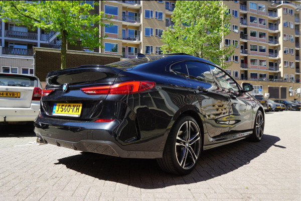BMW 2 Serie Gran Coupé 218i High Executive M-SPORT | Pano-dak | Sfeer | Adaptive + Lane | Apple CarPlay | NL Auto | Compleet BMW onderhouden