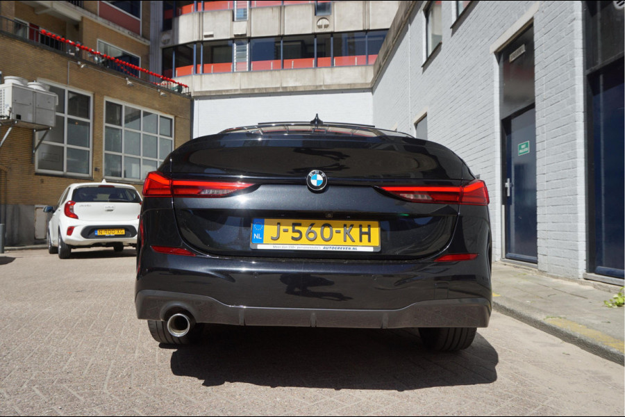 BMW 2 Serie Gran Coupé 218i High Executive M-SPORT | Pano-dak | Sfeer | Adaptive + Lane | Apple CarPlay | NL Auto | Compleet BMW onderhouden
