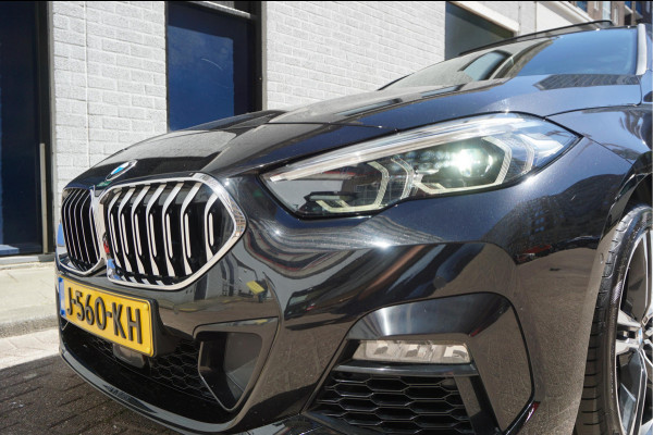 BMW 2 Serie Gran Coupé 218i High Executive M-SPORT | Pano-dak | Sfeer | Adaptive + Lane | Apple CarPlay | NL Auto | Compleet BMW onderhouden
