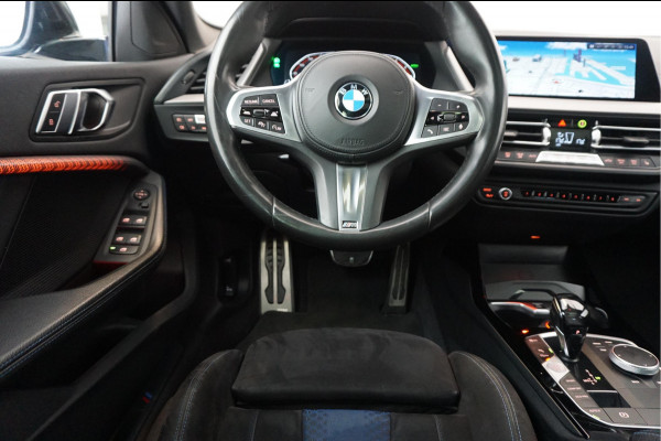 BMW 2 Serie Gran Coupé 218i High Executive M-SPORT | Pano-dak | Sfeer | Adaptive + Lane | Apple CarPlay | NL Auto | Compleet BMW onderhouden