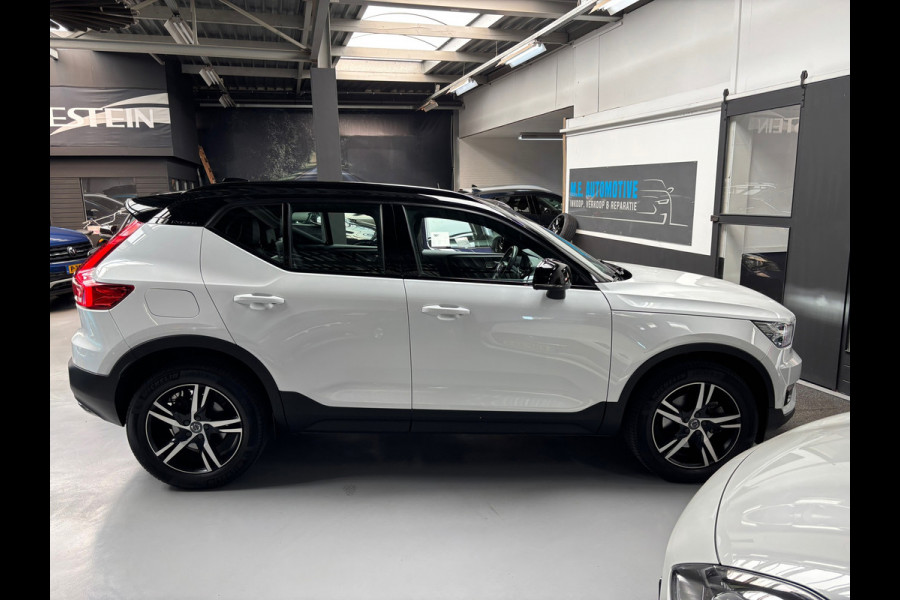 Volvo XC40 2.0 T4 AWD R-Design / Camera / Stoelverwarming