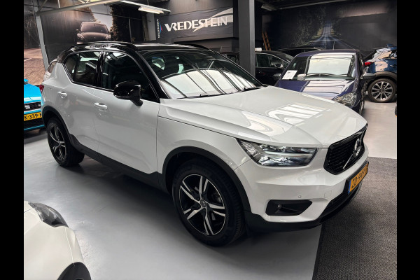 Volvo XC40 2.0 T4 AWD R-Design / Camera / Stoelverwarming