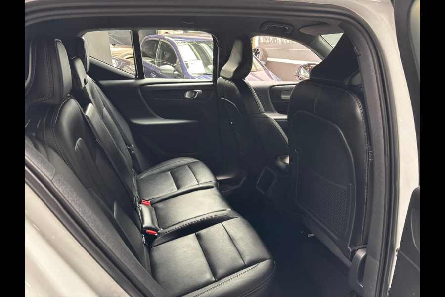 Volvo XC40 2.0 T4 AWD R-Design / Camera / Stoelverwarming