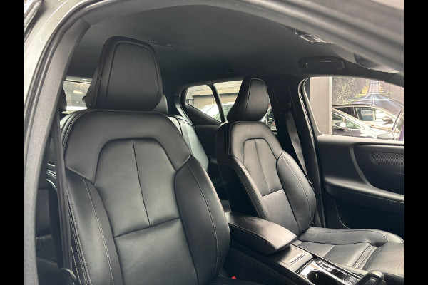Volvo XC40 2.0 T4 AWD R-Design / Camera / Stoelverwarming