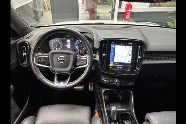 Volvo XC40 2.0 T4 AWD R-Design / Camera / Stoelverwarming