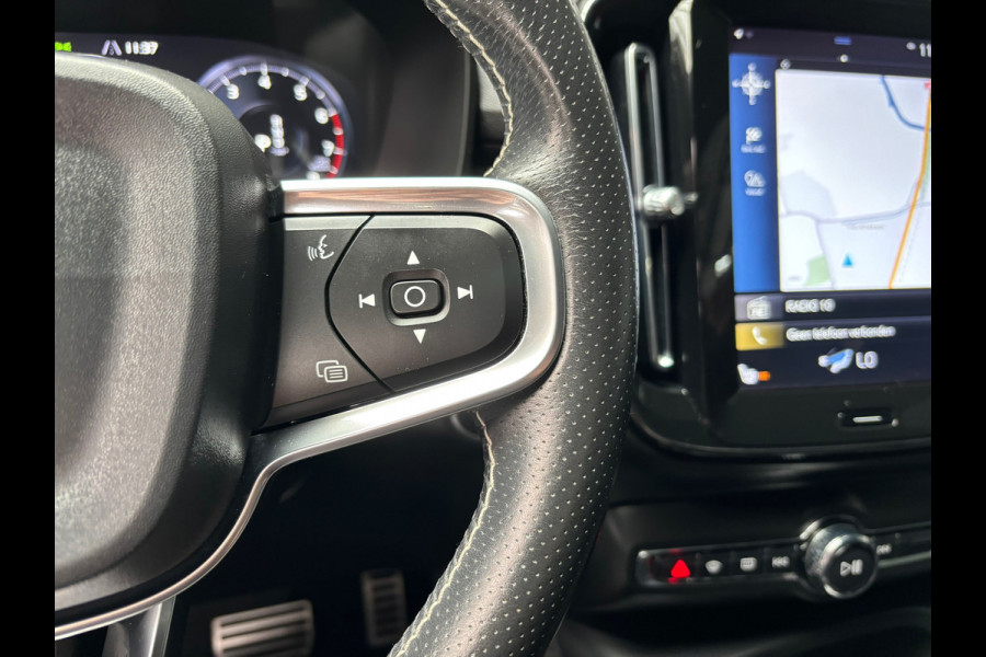 Volvo XC40 2.0 T4 AWD R-Design / Camera / Stoelverwarming