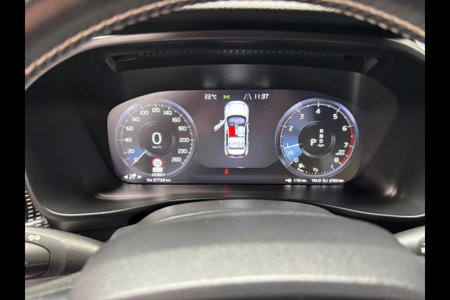 Volvo XC40 2.0 T4 AWD R-Design / Camera / Stoelverwarming