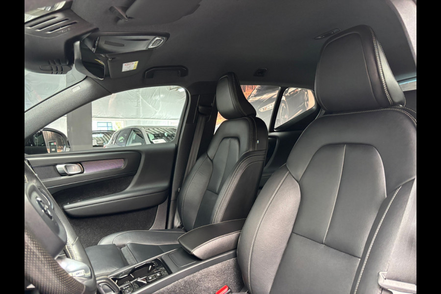 Volvo XC40 2.0 T4 AWD R-Design / Camera / Stoelverwarming