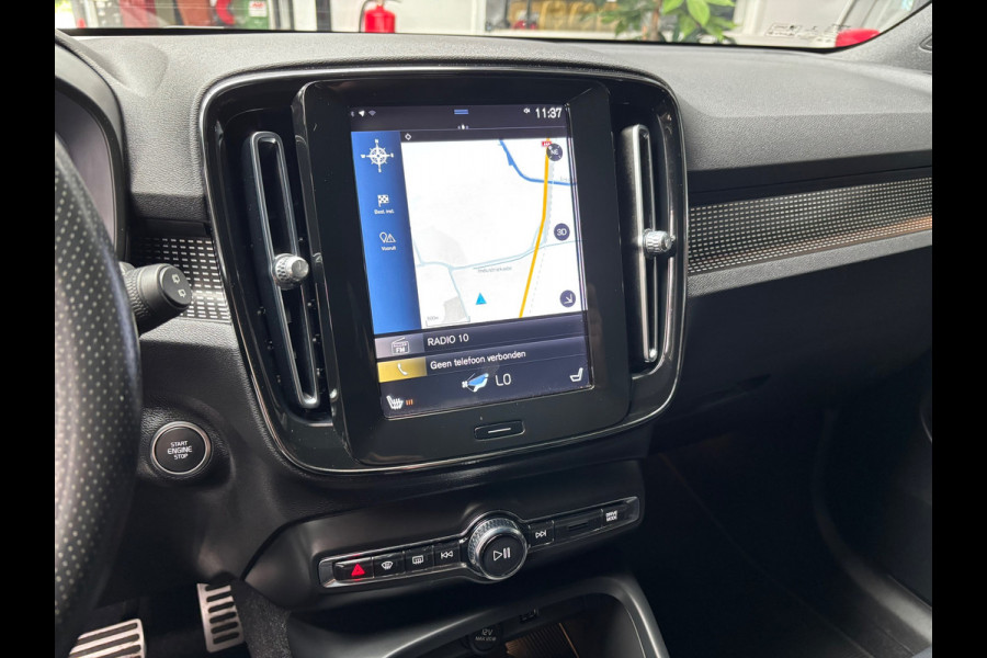 Volvo XC40 2.0 T4 AWD R-Design / Camera / Stoelverwarming