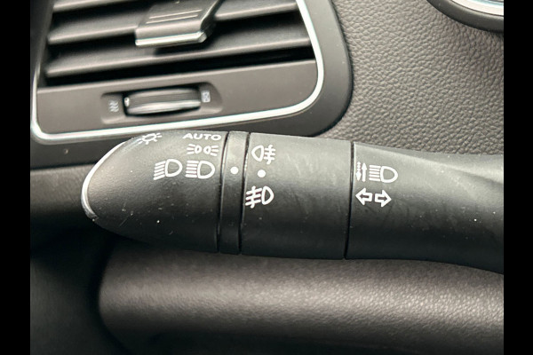 Renault Mégane Estate 1.6 E-Tech Plug-In Hybrid 160 | Origineel NL | Carplay | Leder | Navigatie | Camera | Stoel/stuurverwarming